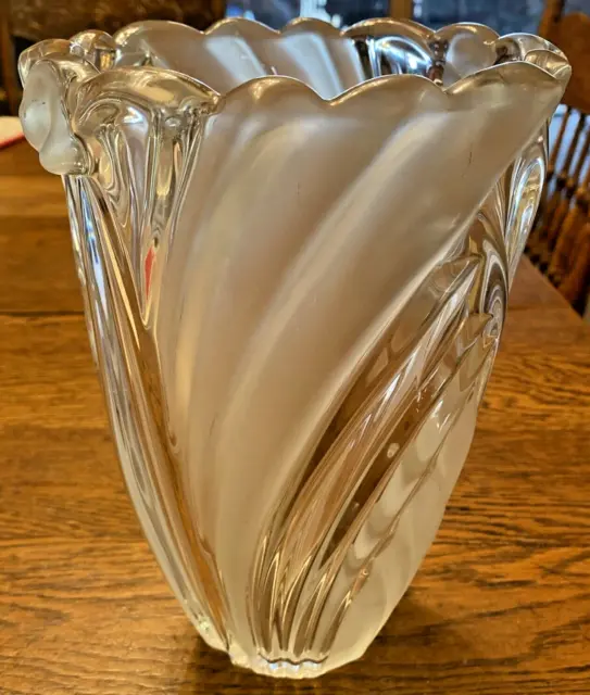 Mikasa Floral Crystal Vase 9.5” Tall 6.75" Wide Crystal Clear Frosted Leaves