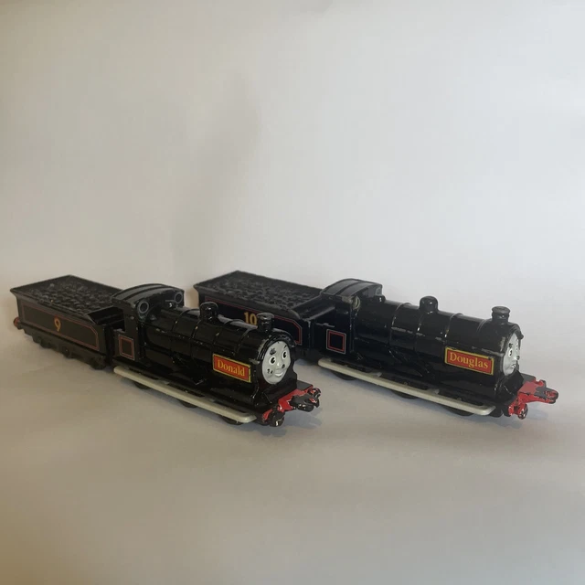 DONALD #9 AND Douglas #10 Thomas Tank Engine Friends ERTL 1992 £14.99 ...