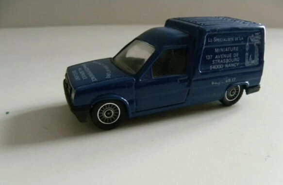 Solido PUB Renault Express Centre de secours de Brassac 1990
