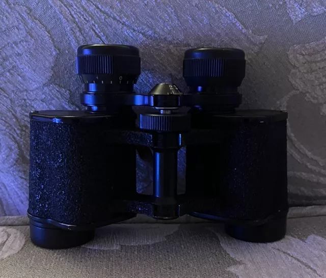 Vintage Wray London 8 X 30 Binoculars & Case