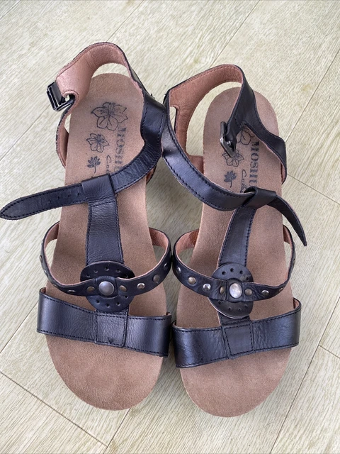 Moshulu sales wasabi sandals