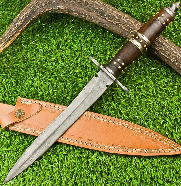 Custom Hand Forged Damascus Steel Dagger Knife, Hunting Knife, Natural Wood 163