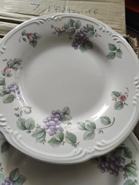 PFALTZGRAFF GRAPEVINE SALAD PLATES EIGHT New PicClick CA