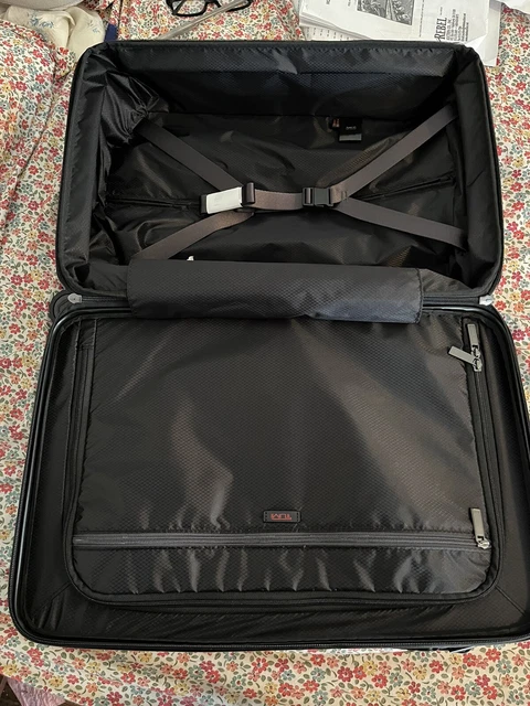 Tumi International Expandable Carry On Luggage Black 4