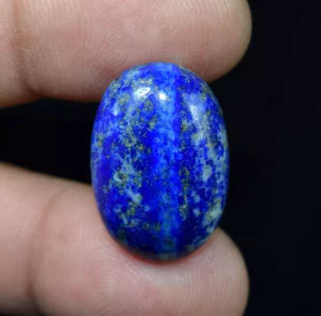23,65 cts. Pierre précieuse cabochon ovale en lapis-lazuli 100% naturel...