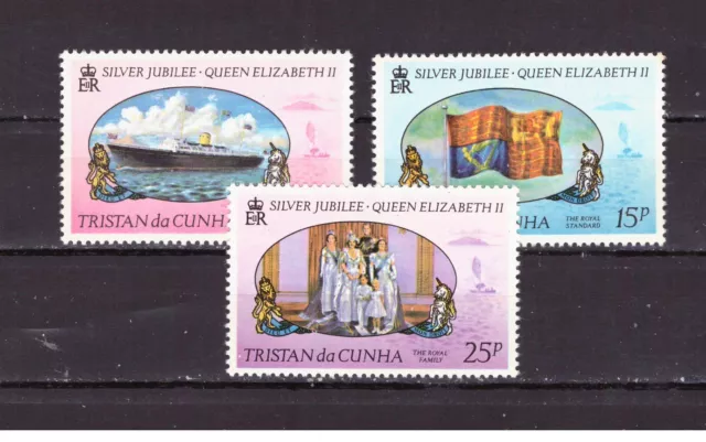 FRANCOBOLLI Stamps Colonie Inglesi Tristan da Cunha 1977 Silver Jubilee MNH  &