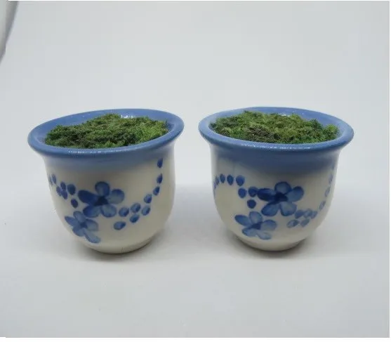 2 Miniature Garden Ceramic Hand Painted Plant Pot Grass filled Dollhouse PT7