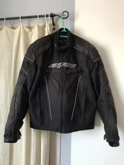 Blouson moto homme IXON taille L en bon état