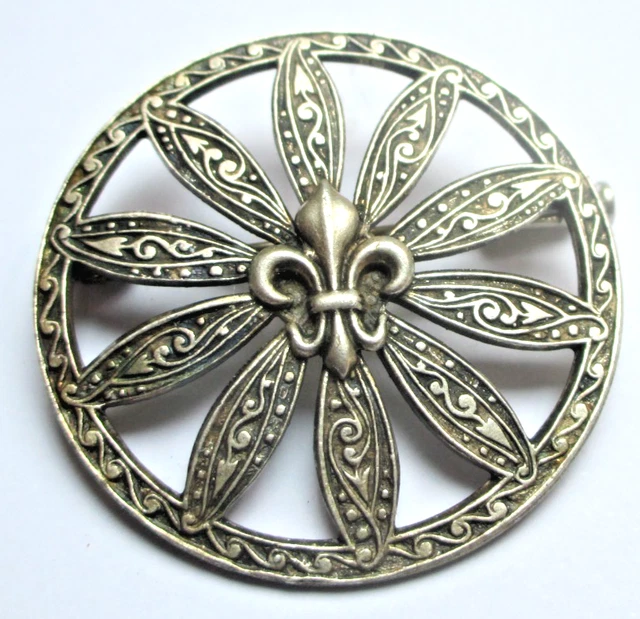 Broche Vintage En Argent Pur – Style Fleur Filigrane, État Impeccable, Modèle 2480
