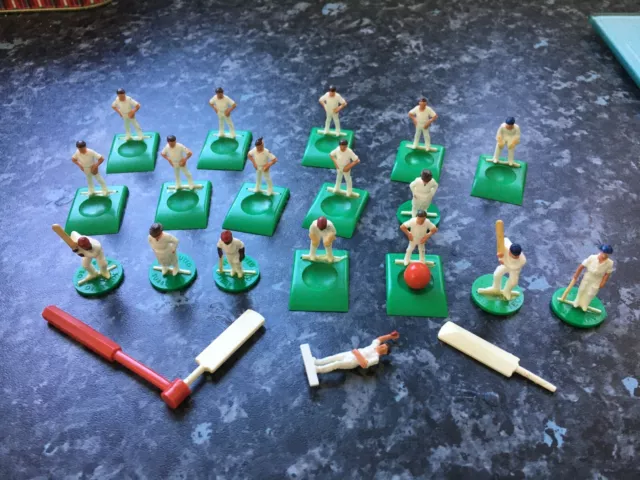 Subbuteo  Cricket Players And Accessories Job Lot