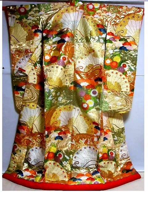 Japanese Kimono Uchikake Luxurious Wedding Embroidery Pure Silk Gold K686