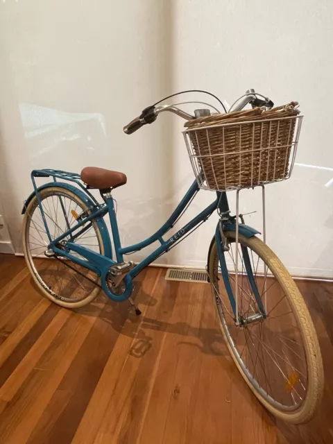 Reid Cycles Ladies Deluxe Vintage Bike