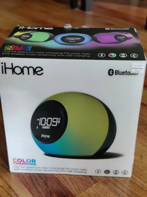 iHome Dual Alarm Clock Radio - Color Changing