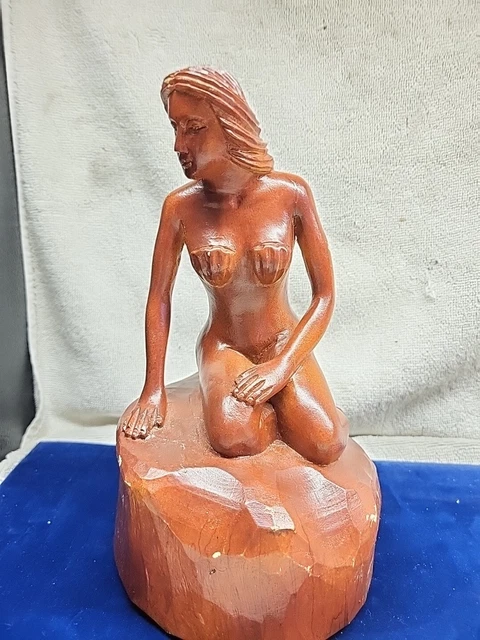 Beautiful Hand Carved Exquisite beauty Statues Female Form Seated Shells