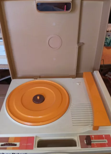 Vintage 1978 Fisher Price # 825 Portable Record Player Phonograph Turntable Kids