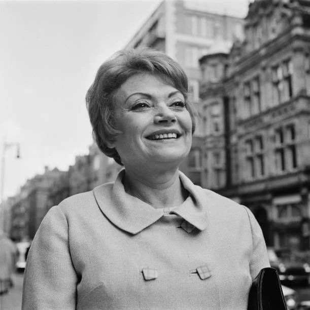 RUSSIAN-BORN FRENCH ACTRESS Lila Kedrova UK 1966 OLD PHOTO $8.50
