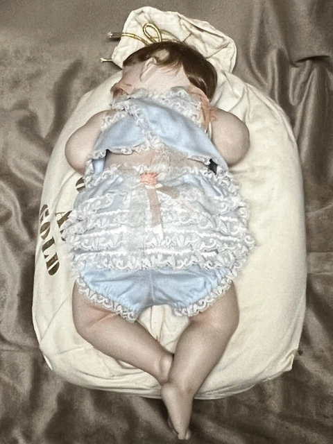 Ashton Drake “Good As Gold” Porcelain Doll Vintage 1997 Titus Tomescu 8