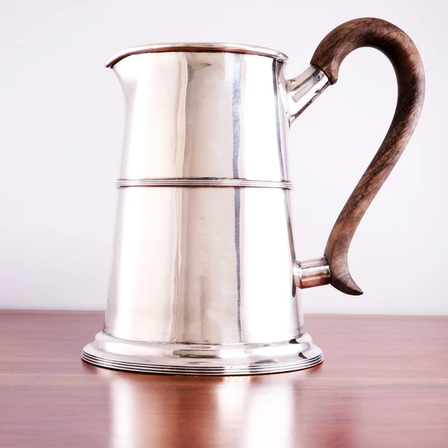 JOHN EMES GEORGIAN STERLING SILVER PITCHER 40 fl. oz MID BAND REEDING c.1798
