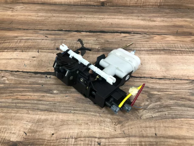 Mercedes Benz Oem W220 W215 S500 Cl500 Rear Trunk Lid Vacuum Lock Latch 00-02