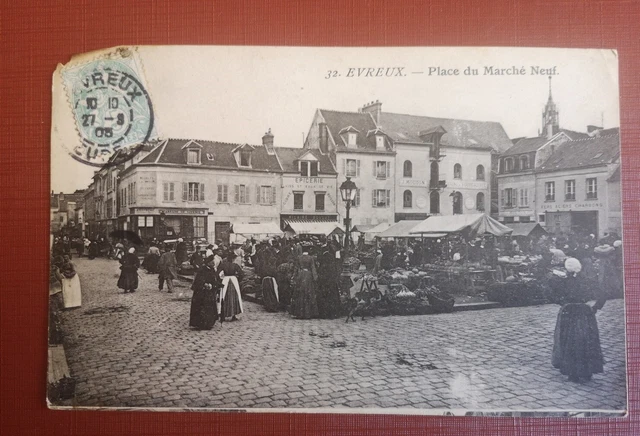 Cpa - 27 - Evreux - Place Du Marche Neuf