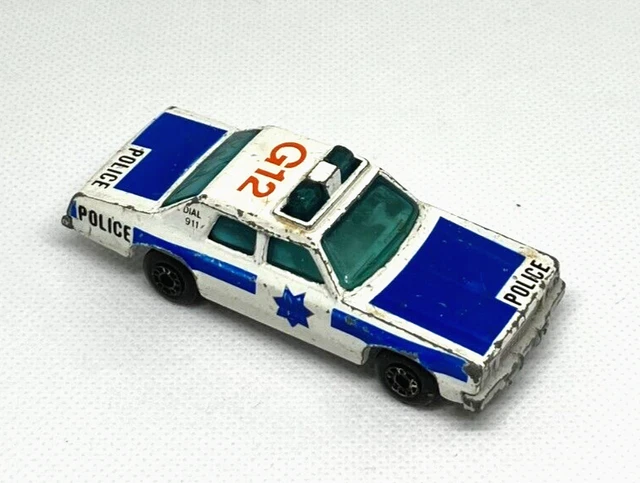 VINTAGE Streichholzschachtel superschnelles Plymouth Gran Fury Polizeiauto - 1979 gespielt getragen