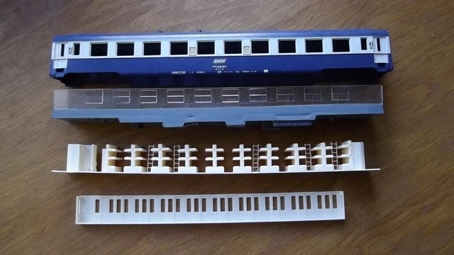 505693_3