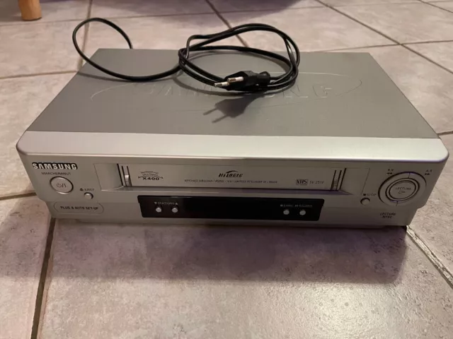 SAMSUNG SV 251F Magnétoscope VHS (sans télécommande)