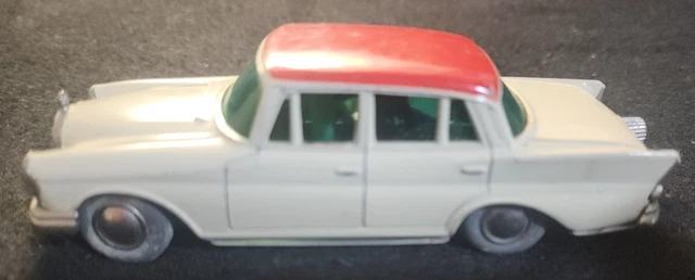 RARE VINTAGE SCHUCO Mercedes Benz 220S Micro Racer 1038 Car