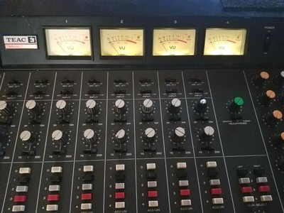 vintage powered mixer