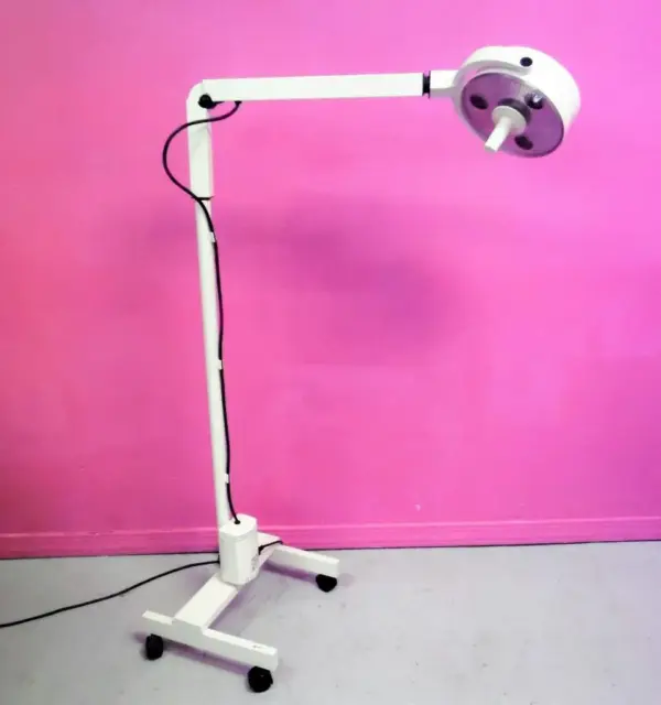 Welch Allyn 44200 Exam Light Head and Arm Surgical Procedure Floor Stand Lamp