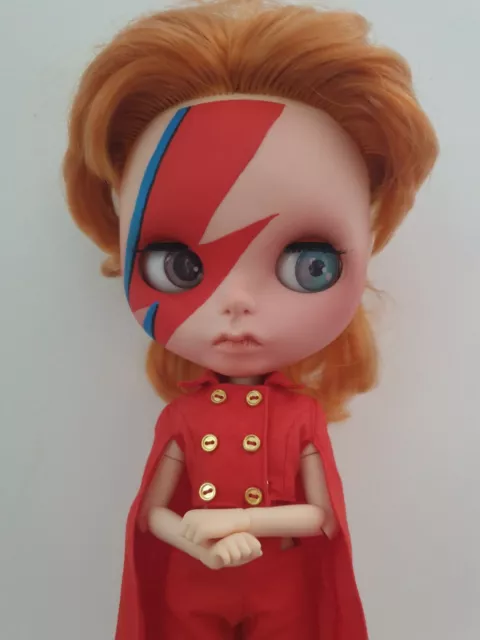 Muñeca personalizada Blythe tbl Ooak - David Bowie 2