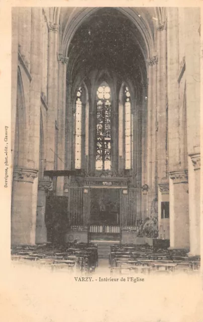 Varzy - intérieur de l'église