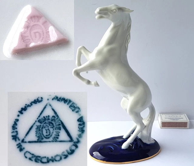 Porcellana Figura/Cavallo / Muffa Royal Dux Cecoslovacchia M279