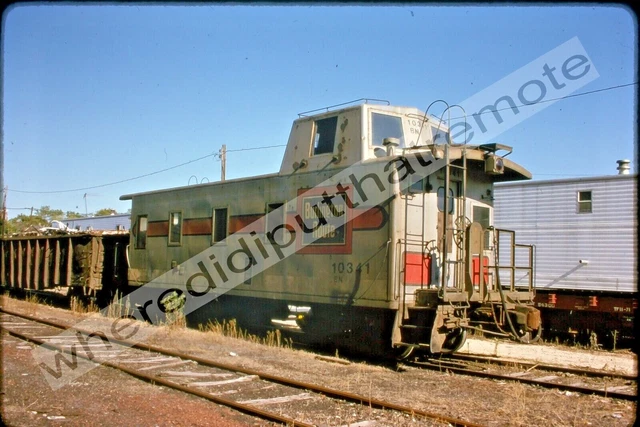 Original Slide Burlington Northern BN 10341 Caboose ex-CB&Q Aurora ILL 9-1974