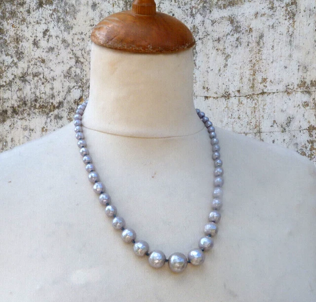 Collier de fausses perles grises vintage 1970