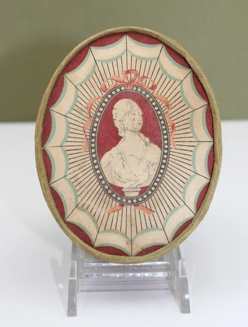 Richard Hudnut Du Berry Face Powder Oval Box - Bust of Lady Figure Silk Lid