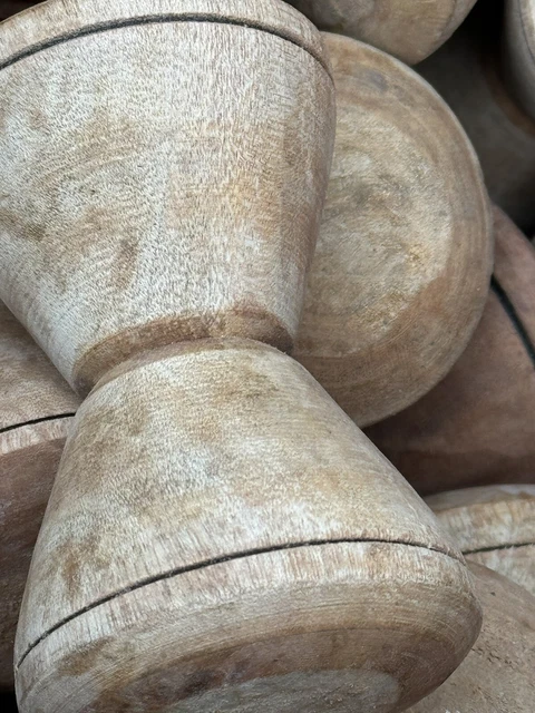 1X wooden grinder-Ghana Tapole