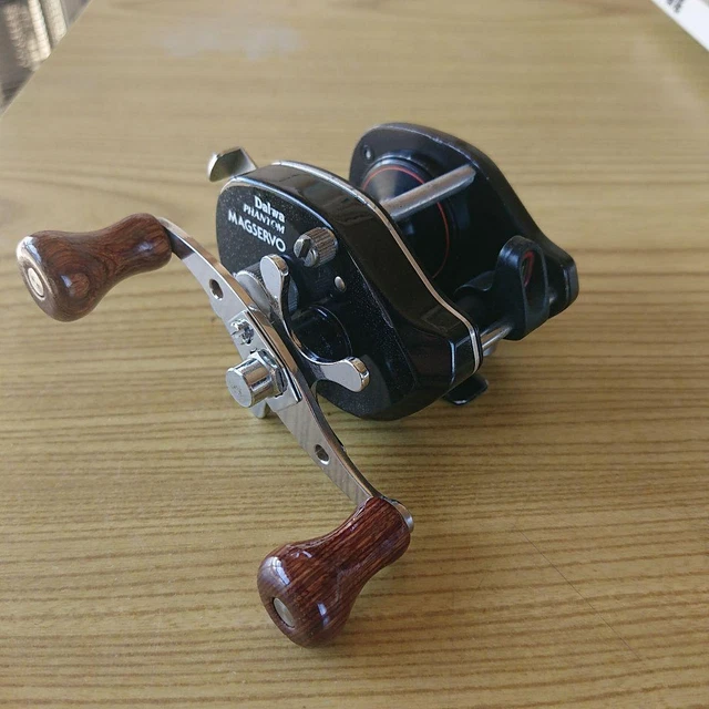 リール Daiwa Phantom MAGSERVO GS-15 Daiwa PHANTOM MAGSERVO GS-15 OLD 右巻きベイトリール 変更点