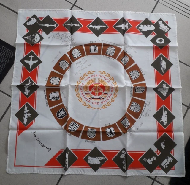 Reservistentuch-NVA-Für den Schutz der Arbeiter und Bauernmacht circa 65x65 cm