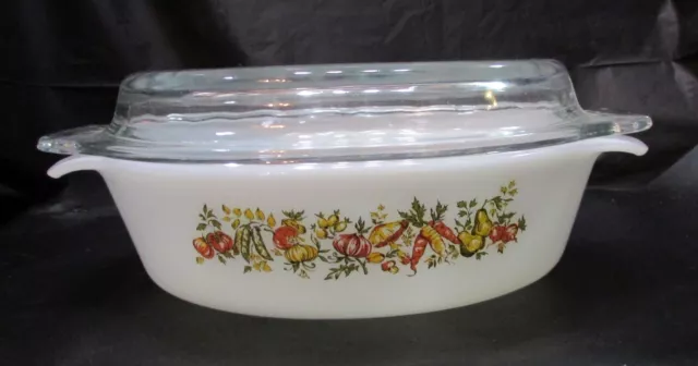 Vintage 1970s 7x9 Oval White Glass Casserole Bake Dish Vegetable Motif Clear Lid