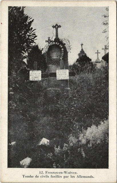 CPA FRESNES-en-WOEVRE Tomb of civilians shot by the Germans (152643)