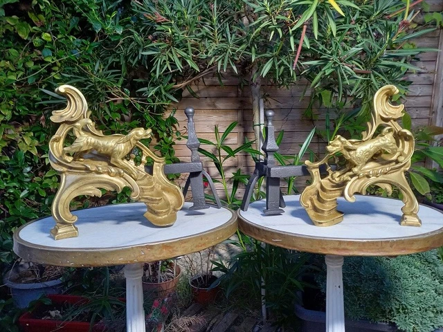 Paire de chenets en bronze ciselé et doré d'époque  Louis XV 18e siècle