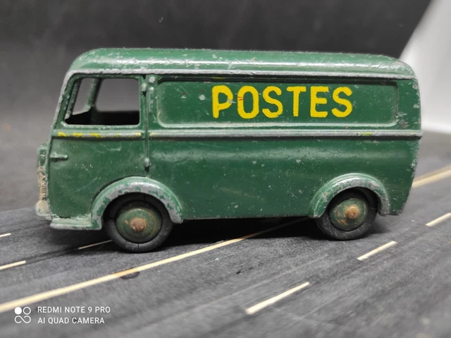 Dinky Toys France Peugeot D3A  fourgon Postes, camionnette 1/43 Réf 25B original