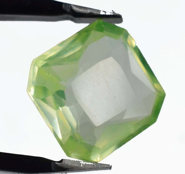 Pierre Alexandrite Naturelle 6 Carats - Coupe émeraude - Certifiée - Effet Changement De Couleur - Vrac