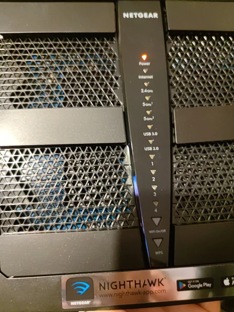 NETGEAR Nighthawk X6 Smart Wifi Router (R8000) - AC3200 Tri-band Wireless Speed 5