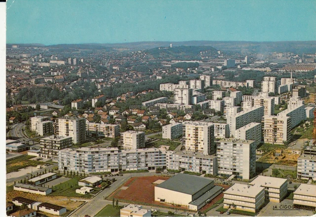 Carte postale 10cmX15cm DOUBS SOCHAUX-MONTBELIARD vue aérienne