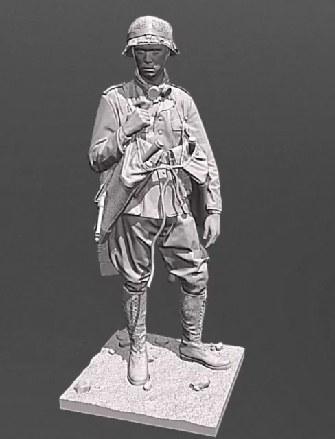 WW2 German 120mm 1/16th Unpainted figure