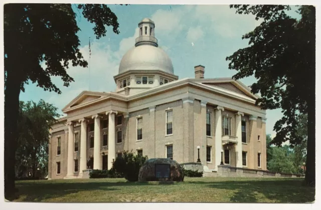 NY Postcard Canandaigua New York Ontario County Court House building front view