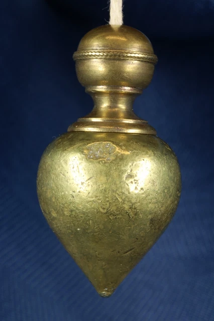 Plomada perico. Bronce. Tipo Pera. S.XIX Perico plumb bob. Bronze. Pear type.
