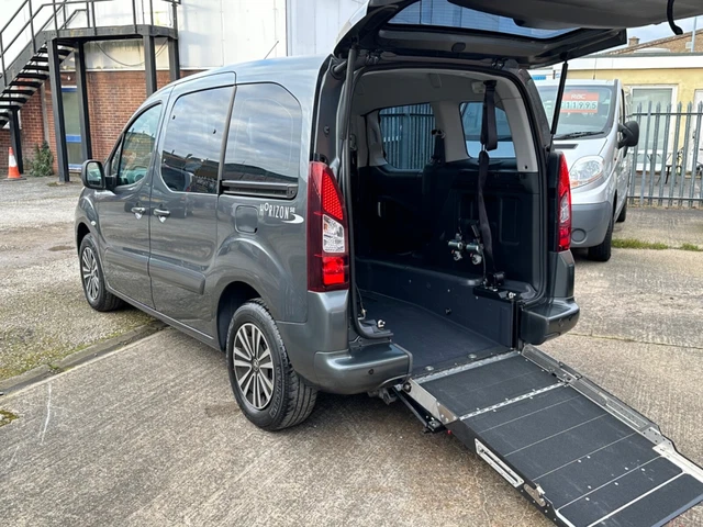 2015 Peugeot Partner Tepee 1.6 HDi WHEELCHAIR ACCESS VEHICLE DISABLED WAV